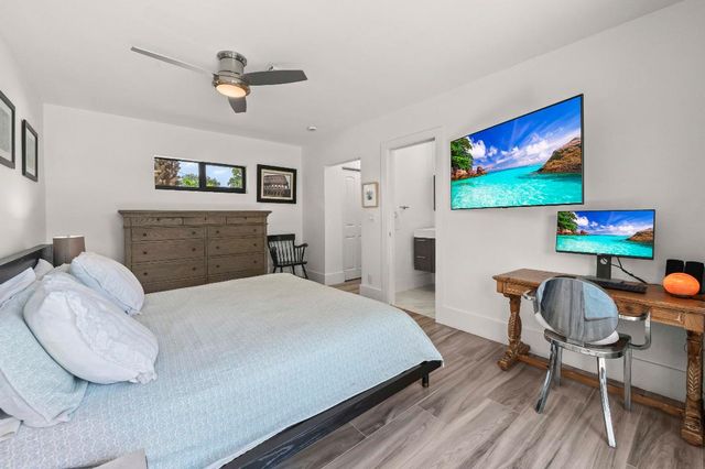 518 SW 28th Avenue, Boynton Beach, FL 33435