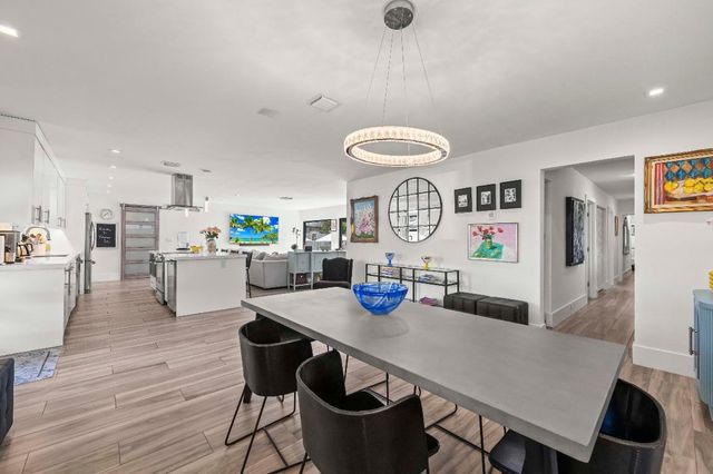 518 SW 28th Avenue, Boynton Beach, FL 33435