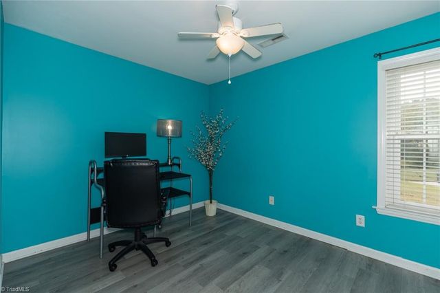 874 Big Creek Court, High Point, NC 27265