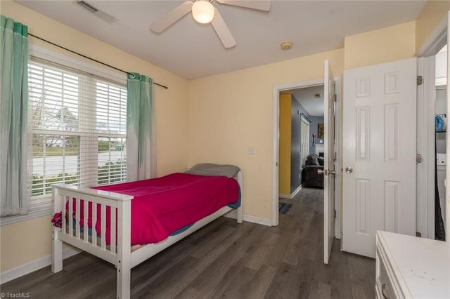 874 Big Creek Court, High Point, NC 27265