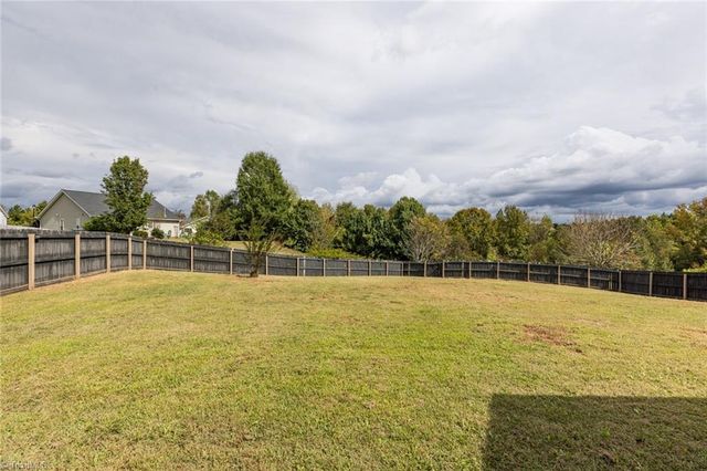 874 Big Creek Court, High Point, NC 27265