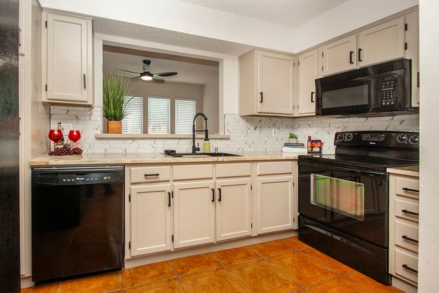 1609 Brentwood Drive, Irving, TX 75061