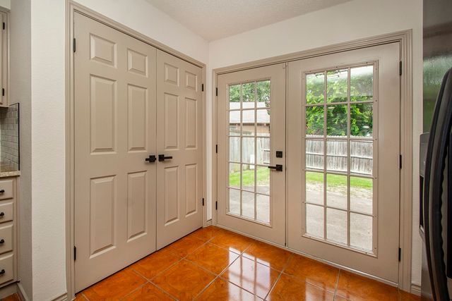 1609 Brentwood Drive, Irving, TX 75061