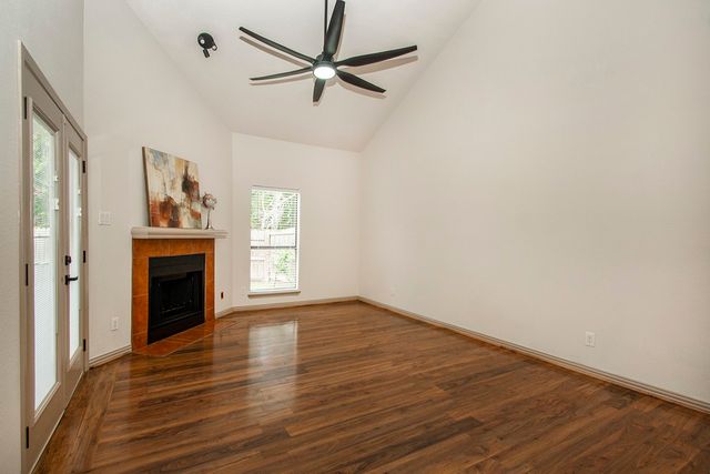 1609 Brentwood Drive, Irving, TX 75061