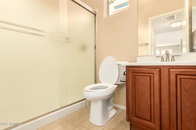 3215 E SPORTS Drive, Gilbert, AZ 85298