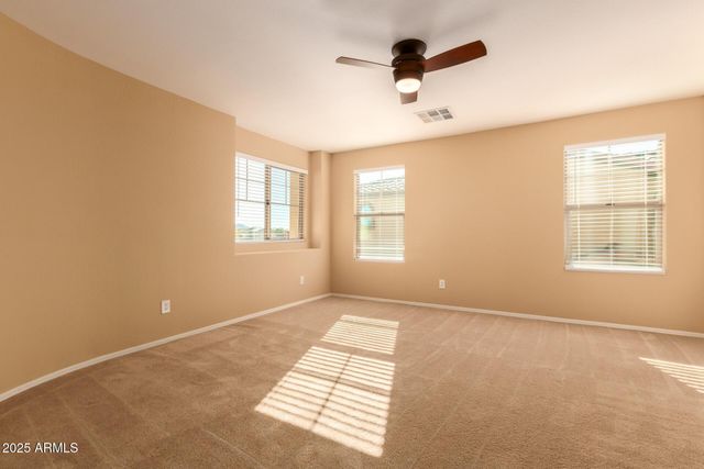 3215 E SPORTS Drive, Gilbert, AZ 85298