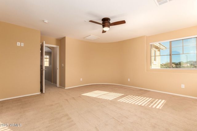 3215 E SPORTS Drive, Gilbert, AZ 85298