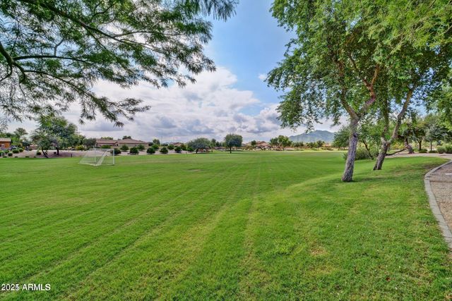 3215 E SPORTS Drive, Gilbert, AZ 85298