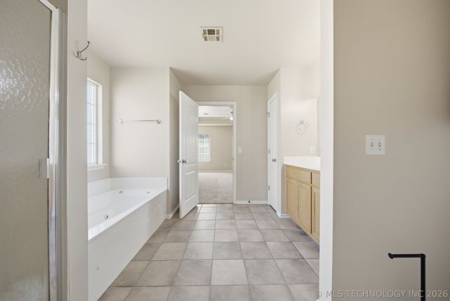 7508 N 134th East Avenue, Owasso, OK 74055