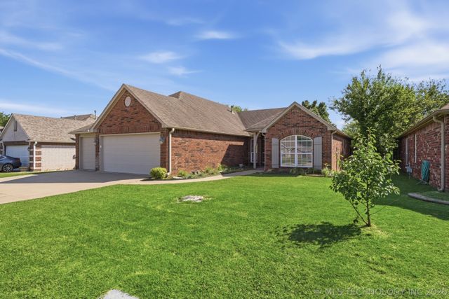7508 N 134th East Avenue, Owasso, OK 74055