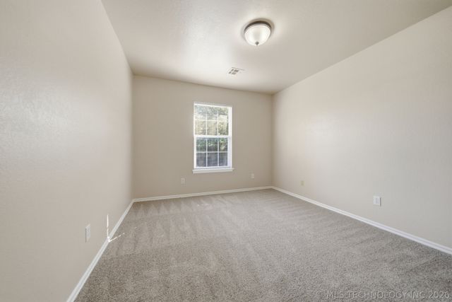 7508 N 134th East Avenue, Owasso, OK 74055