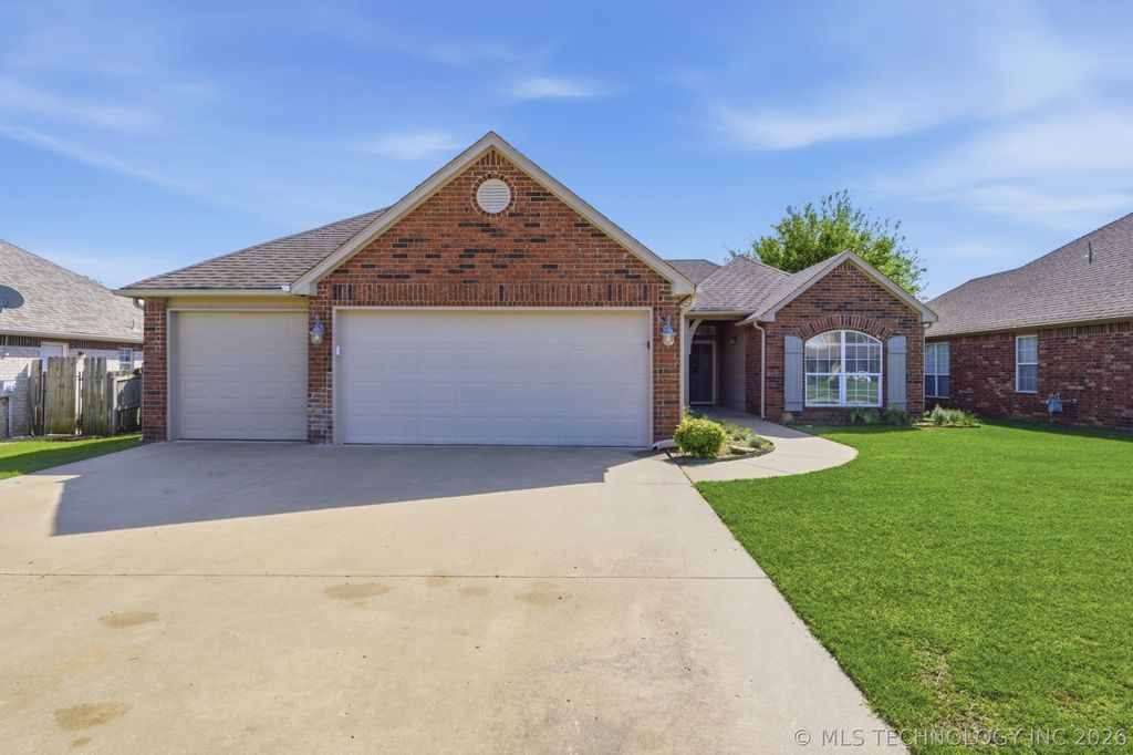 7508 N 134th East Avenue, Owasso, OK 74055
