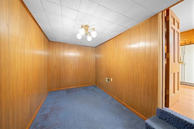 8832 Evanston Way, Kansas City, MO 64138