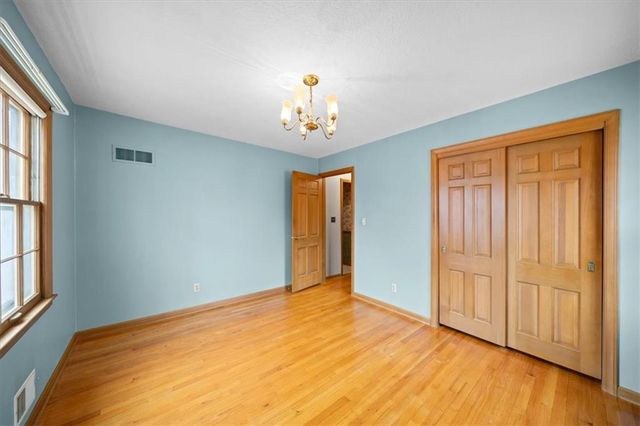 8832 Evanston Way, Kansas City, MO 64138