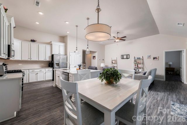 8204 Mccormick Street, Terrell, NC 28682