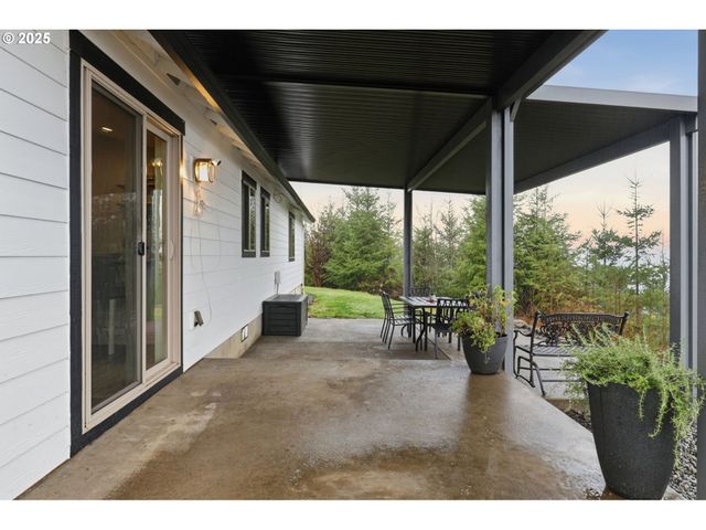32400 Ne CLEARWATER Dr, Yacolt, WA 98675