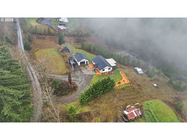 32400 Ne CLEARWATER Dr, Yacolt, WA 98675