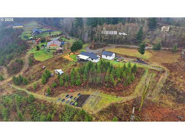 32400 Ne CLEARWATER Dr, Yacolt, WA 98675