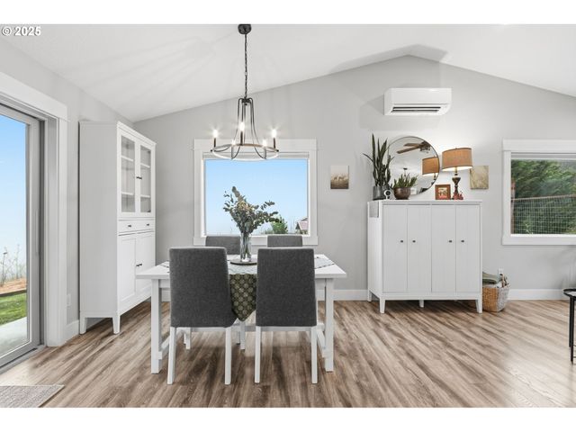 32400 Ne CLEARWATER Dr, Yacolt, WA 98675