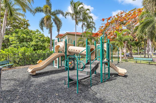 364 Lake Monterey Circle, Boynton Beach, FL 33426