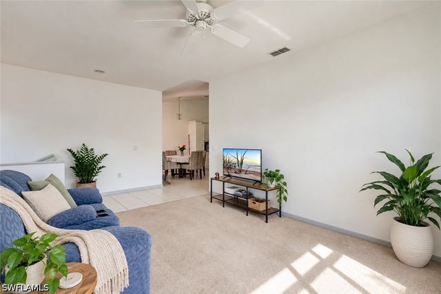 475 Robin Hood CIR 202, Naples, FL 34104