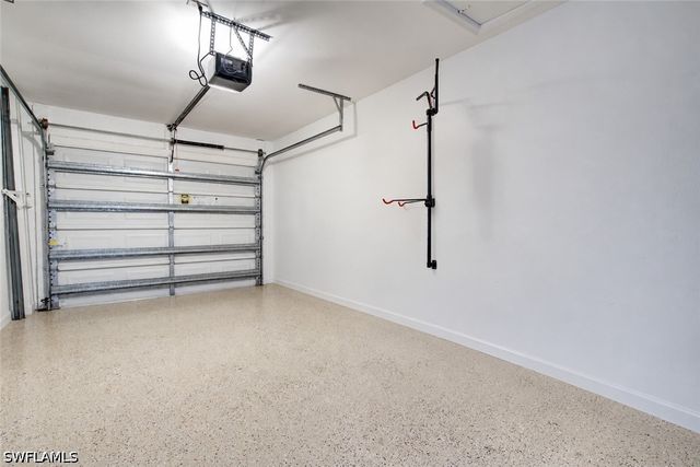 475 Robin Hood CIR 202, Naples, FL 34104