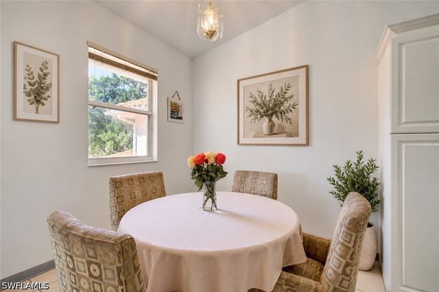475 Robin Hood CIR 202, Naples, FL 34104
