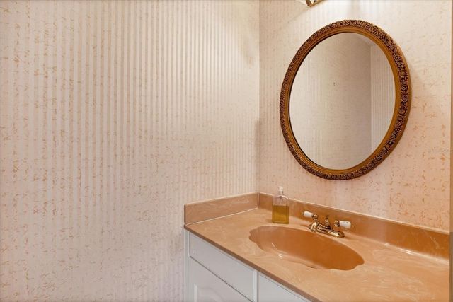 500 VENEZIA PARKWAY, Venice, FL 34285