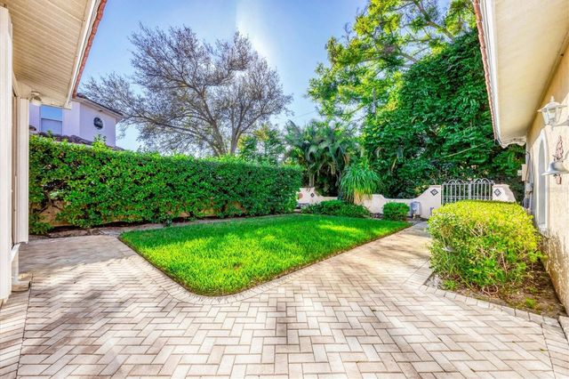 500 VENEZIA PARKWAY, Venice, FL 34285