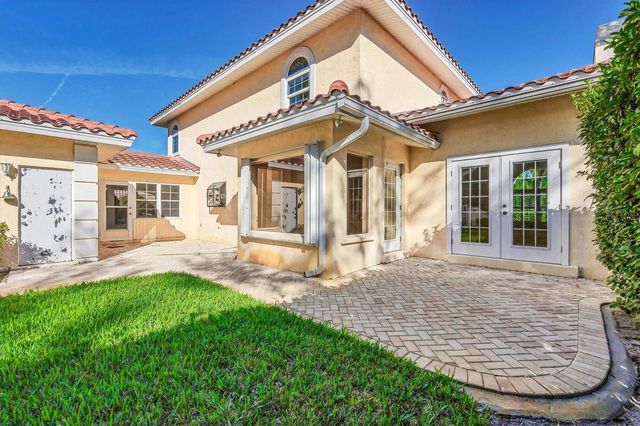 500 VENEZIA PARKWAY, Venice, FL 34285