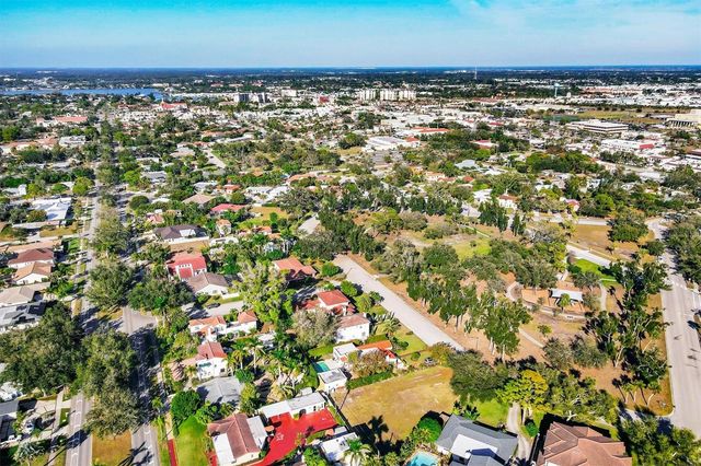 500 VENEZIA PARKWAY, Venice, FL 34285