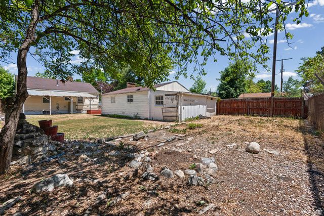 843 W MONTAGUE AVE, Salt Lake City, UT 84104