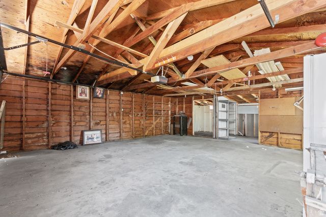843 W MONTAGUE AVE, Salt Lake City, UT 84104