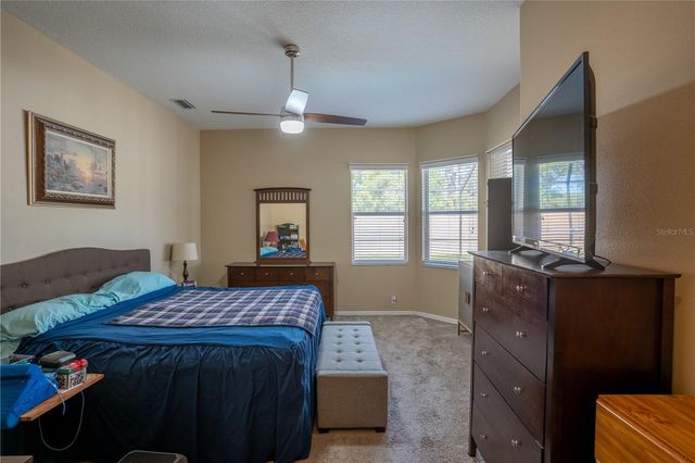 624 N LAKE BOULEVARD, Tarpon Springs, FL 34689