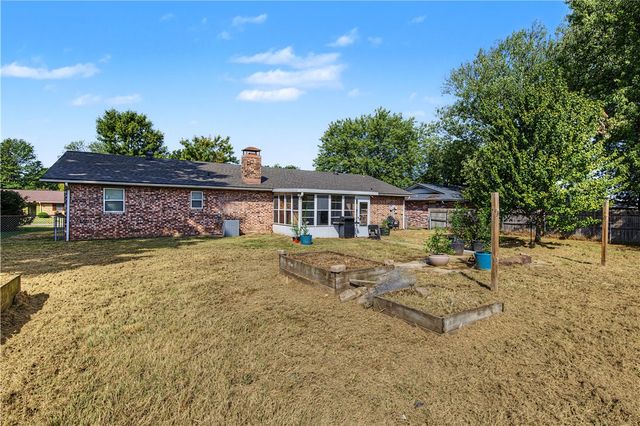 1405 Clayton Street, Springdale, AR 72762