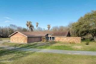 2675 Pine Point Road, Ville Platte, LA 70586