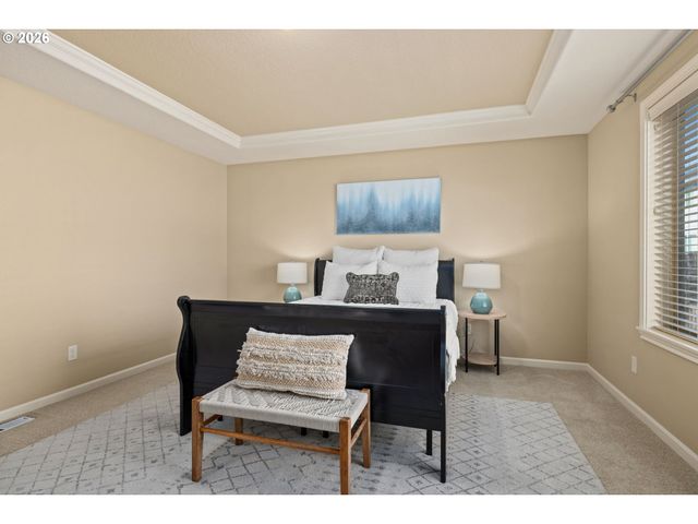 16917 Nw LYNCH Ln, Portland, OR 97229