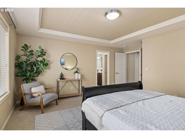 16917 Nw LYNCH Ln, Portland, OR 97229