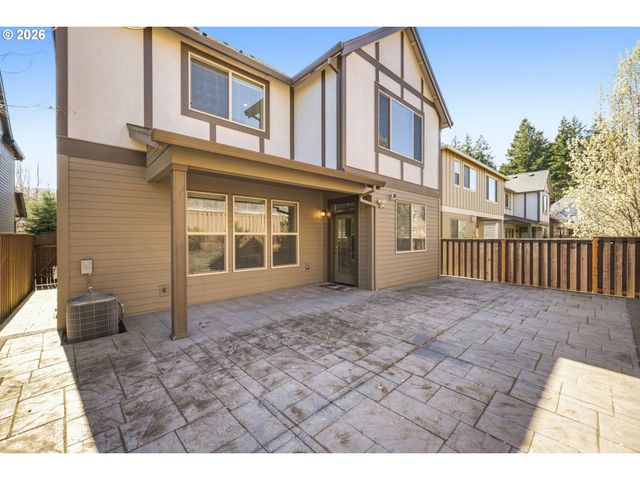 16917 Nw LYNCH Ln, Portland, OR 97229