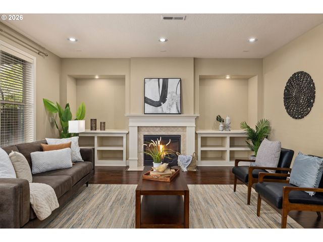 16917 Nw LYNCH Ln, Portland, OR 97229