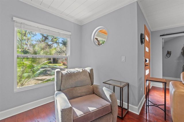 1502 E PARK CIRCLE, Tampa, FL 33610