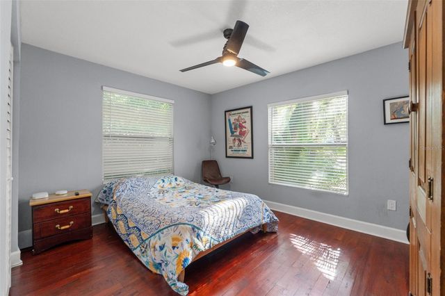 1502 E PARK CIRCLE, Tampa, FL 33610