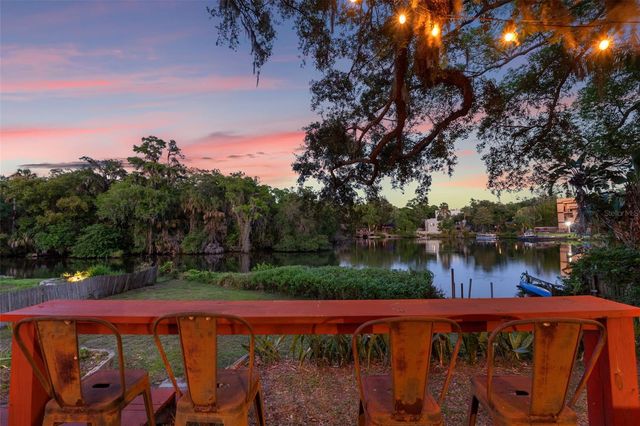 1502 E PARK CIRCLE, Tampa, FL 33610