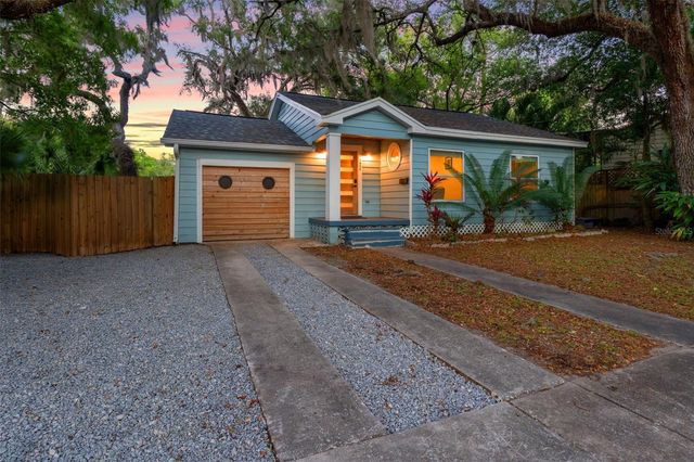 1502 E PARK CIRCLE, Tampa, FL 33610