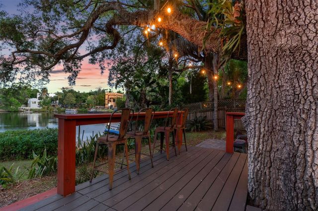 1502 E PARK CIRCLE, Tampa, FL 33610