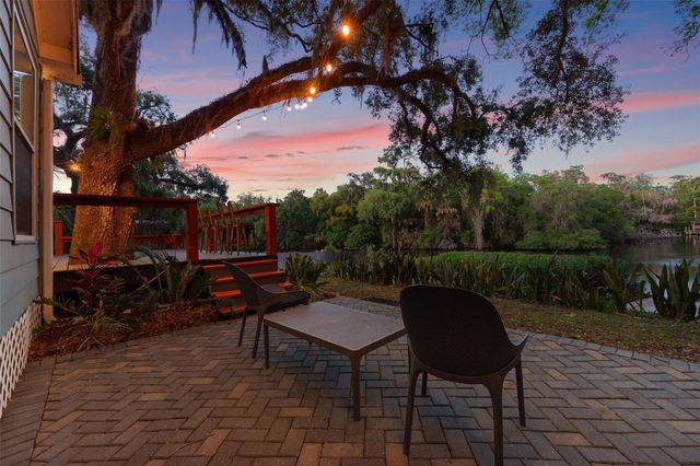 1502 E PARK CIRCLE, Tampa, FL 33610