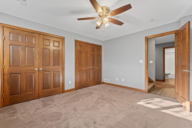 5005 Scenic Oak Drive SW, Rochester, MN 55902