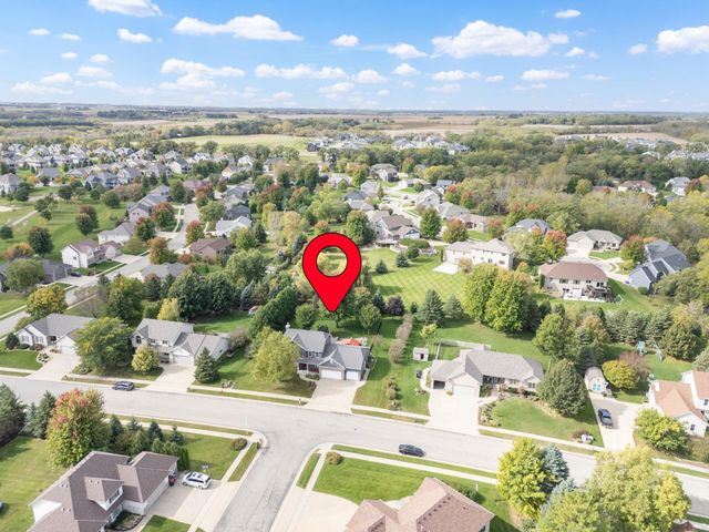 5005 Scenic Oak Drive SW, Rochester, MN 55902