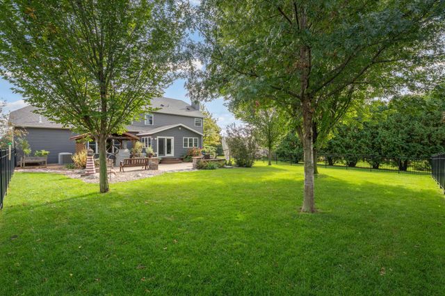 5005 Scenic Oak Drive SW, Rochester, MN 55902