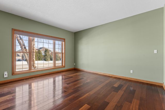 5005 Scenic Oak Drive SW, Rochester, MN 55902